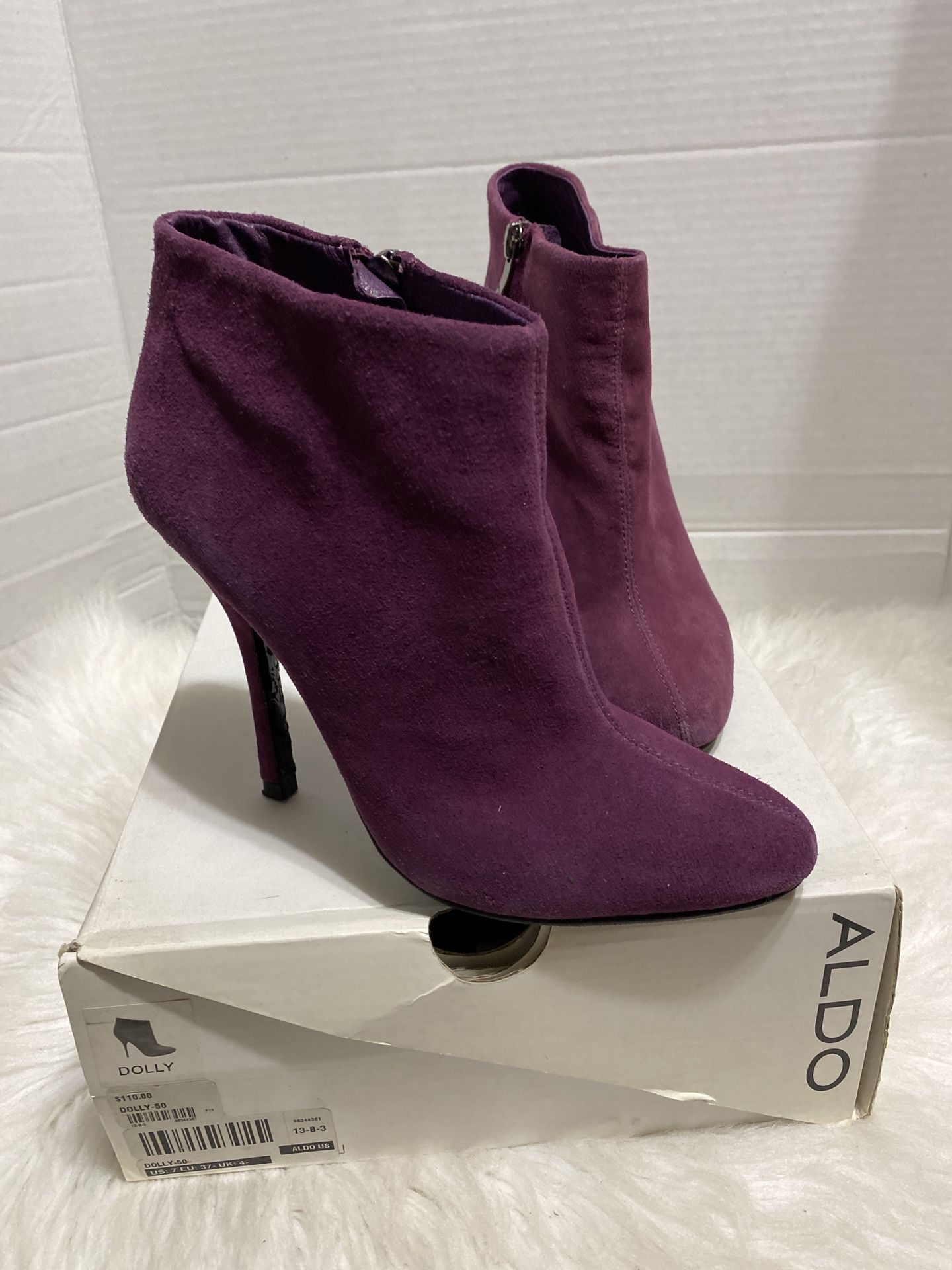 Aldo Women's Purple Dolly Suede Side Zip High Heel Ankle Boots Size 6.5
