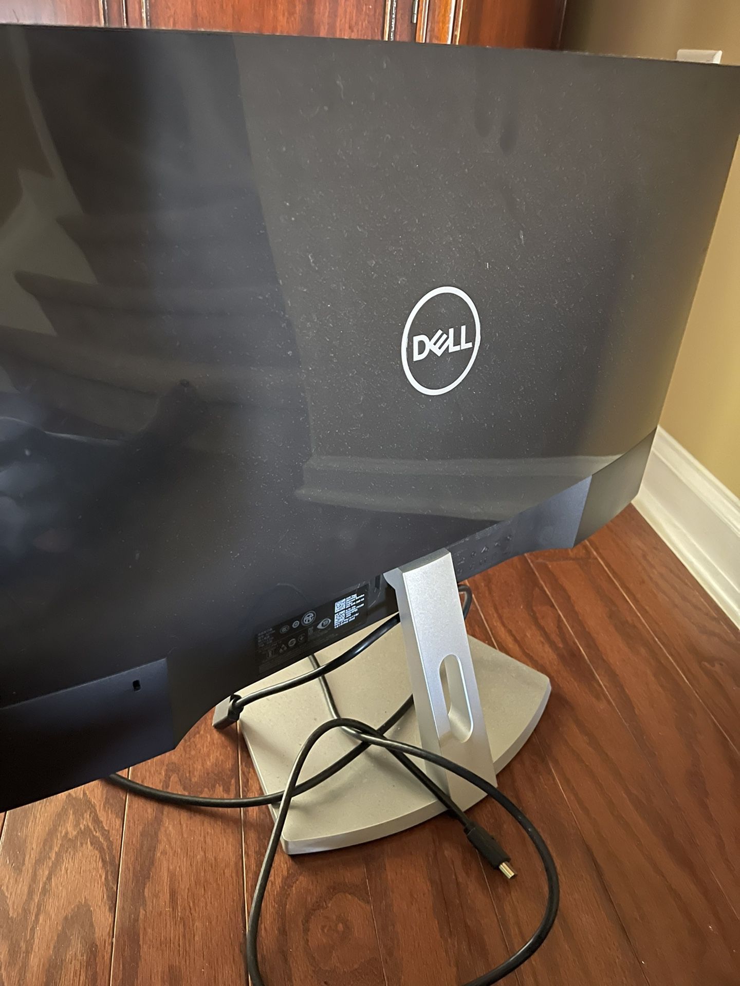 Dell 27 Inch LED Monitor