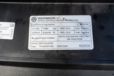 2018 Volkswagen Passat Thumbnail