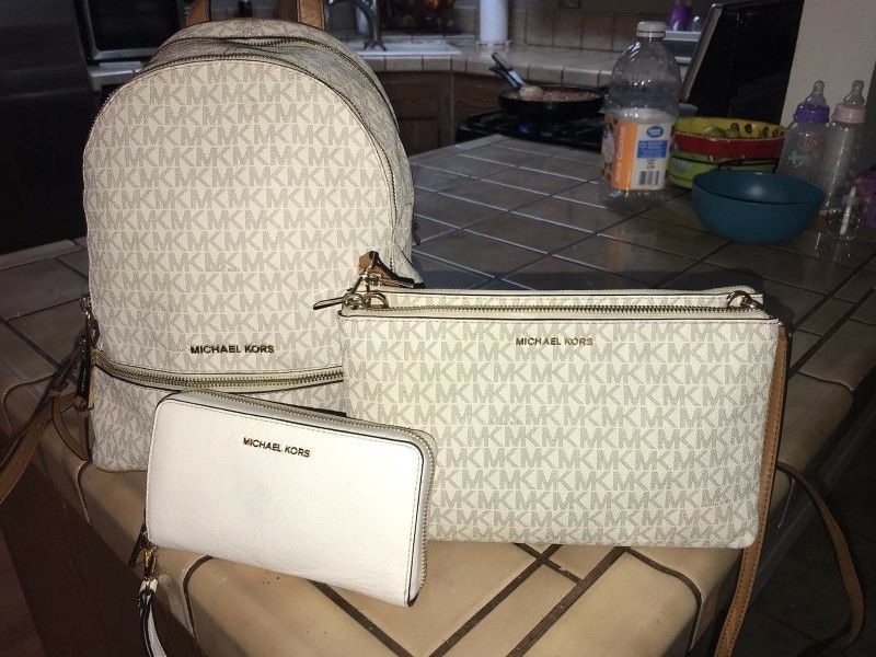 Women's Michael Kors X3 Bags Only Ever Used The Wallet
