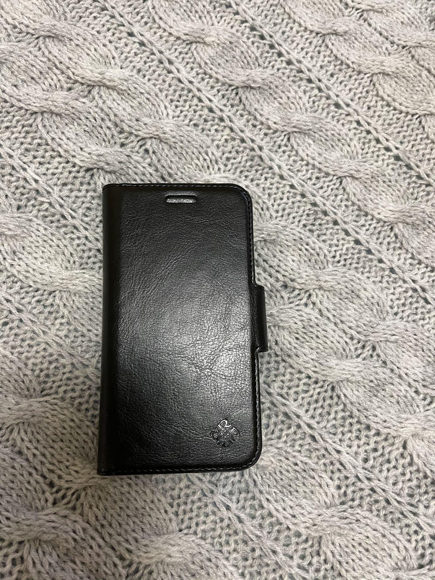 ROOCASE iPhone 11 Pro Wallet Case, Vegan Leather Flip Case  Detachable iPhone Case with Kickstand, Black