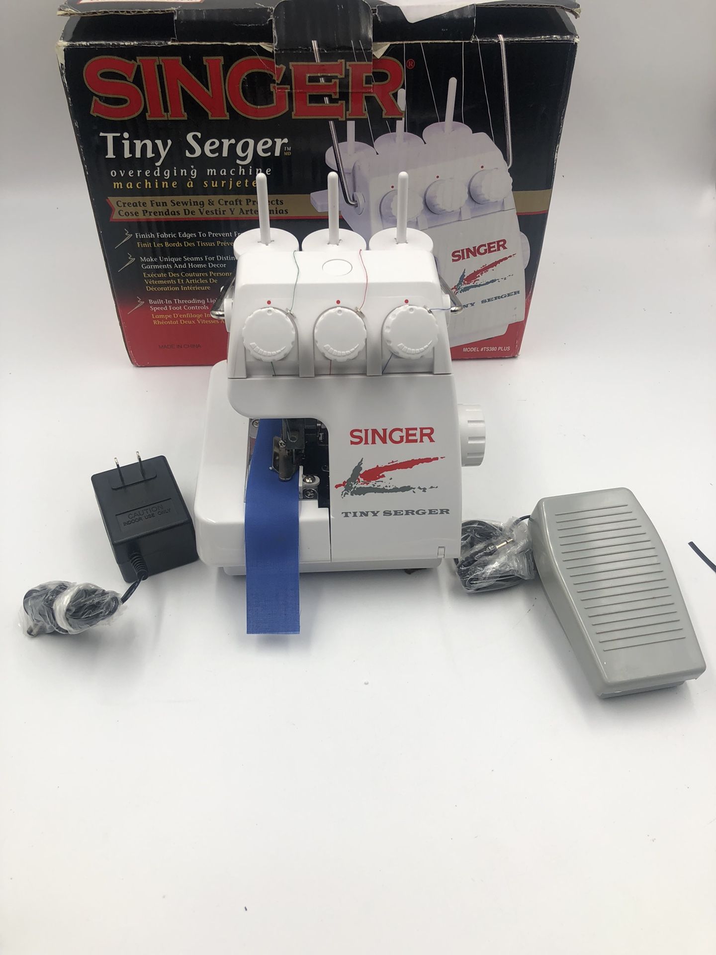 Singer Tiny Serger Sewing machine TS-380 Plus New Open Box