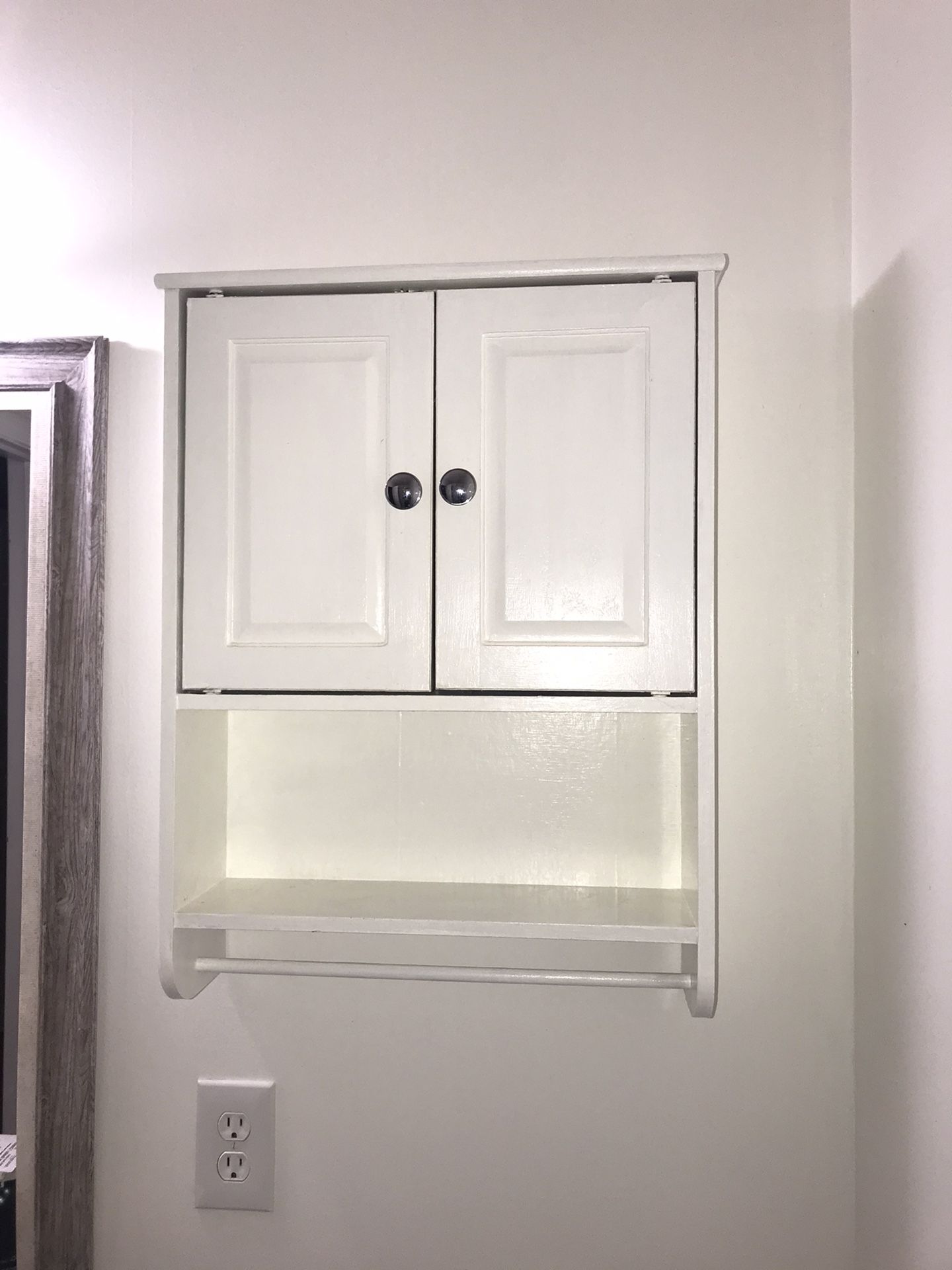 Bathroom shelve