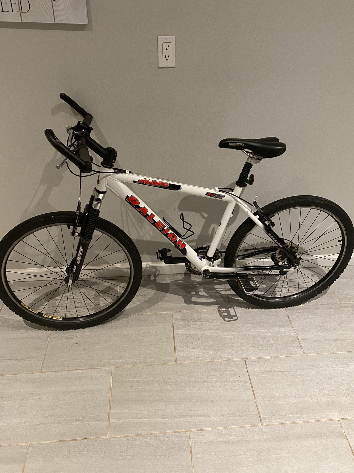 raleigh m80 mountain bike