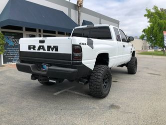 2001 Dodge Ram 1500 Thumbnail