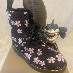 Dr. Martens Size 6 Women Page Meadow Canvas Boots Black Pink Floral Flower Thumbnail