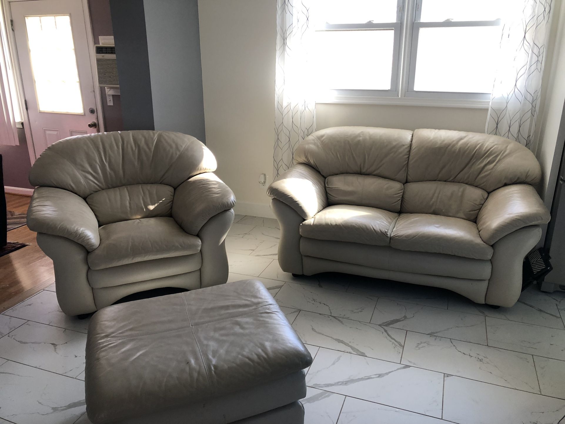 3 Piece Leather Furniture  Loveseat And Chair With Rest