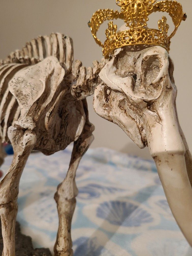 Mammoth Skeleton Statue Decor