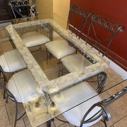 Dining Room Table And Chairs Thumbnail