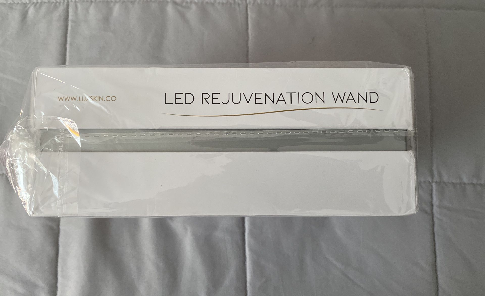 Lux Skin led Rejuvenation Wand 