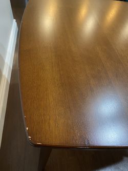 Solid Wood Kitchen Table Seats 4 Thumbnail