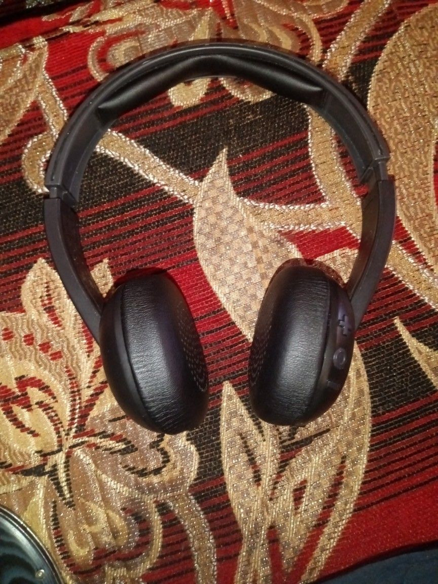 Skull Candy Bluetooth Headphones