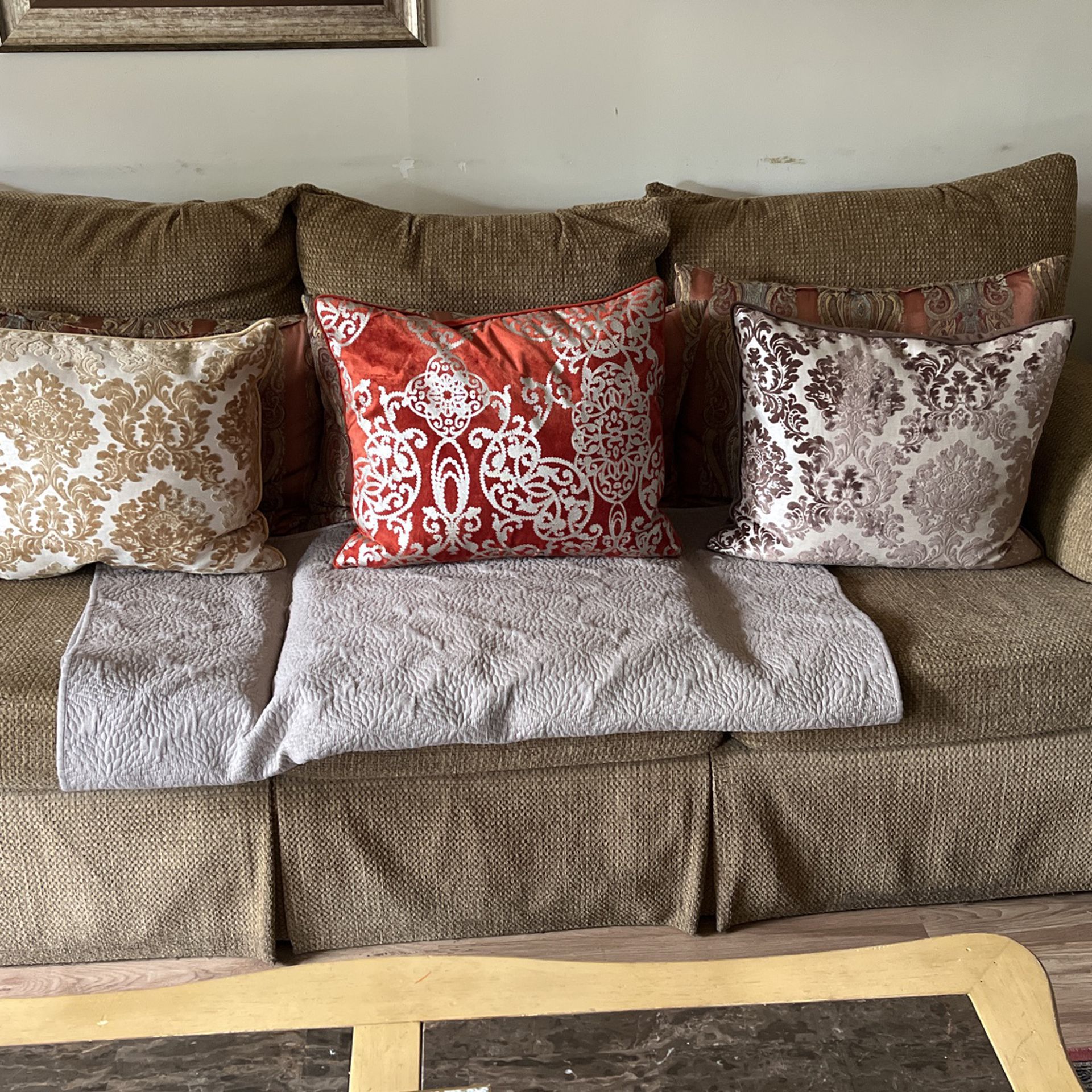 Oversized 3 Cushion Couch 
