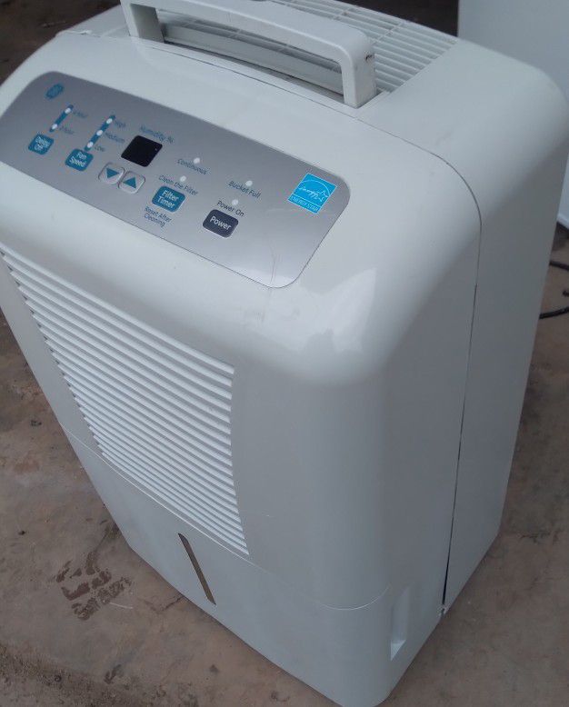 Perfectly Working! General Electric 70-Pint Dehumidifier!