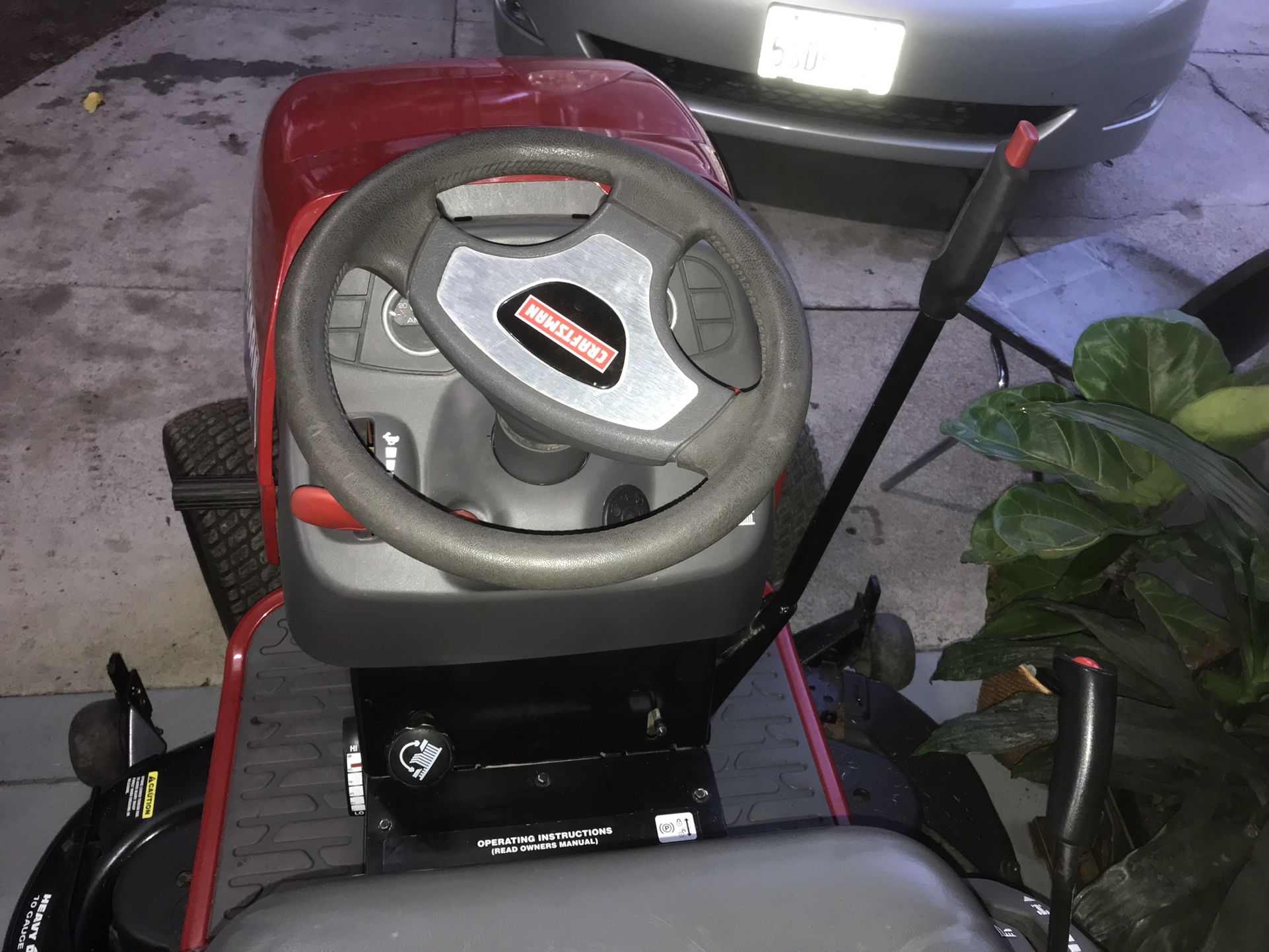 Craftsman Riding Lawnmower