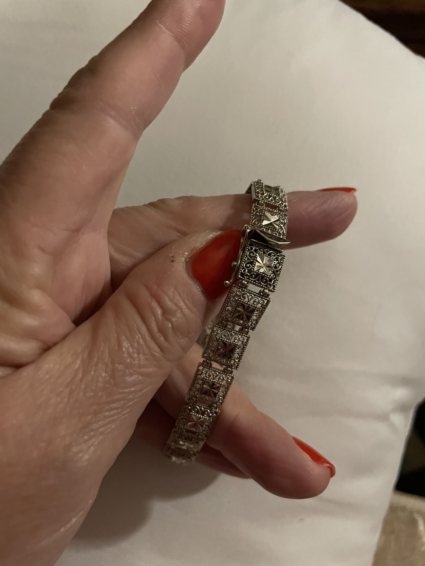 Gorgeous 14K Solid Gold Bracelet.... Jeweler Appraised For $1,850... Selling For Only $1,450!!