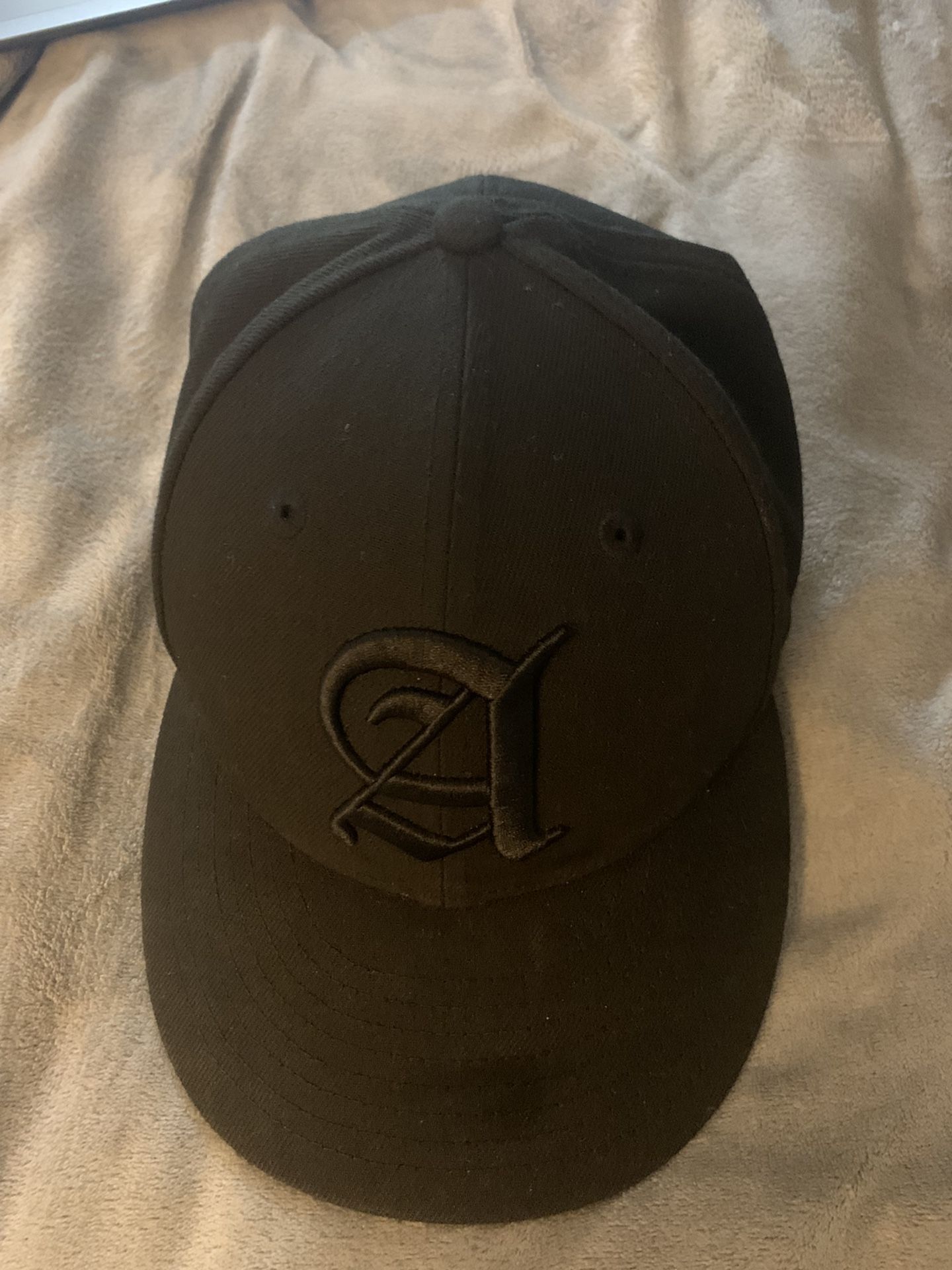 Armoire Hat (all Black) Sz 7 1/8