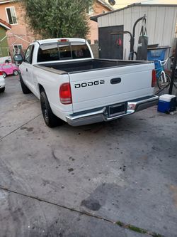 2000 Dodge Dakota Thumbnail