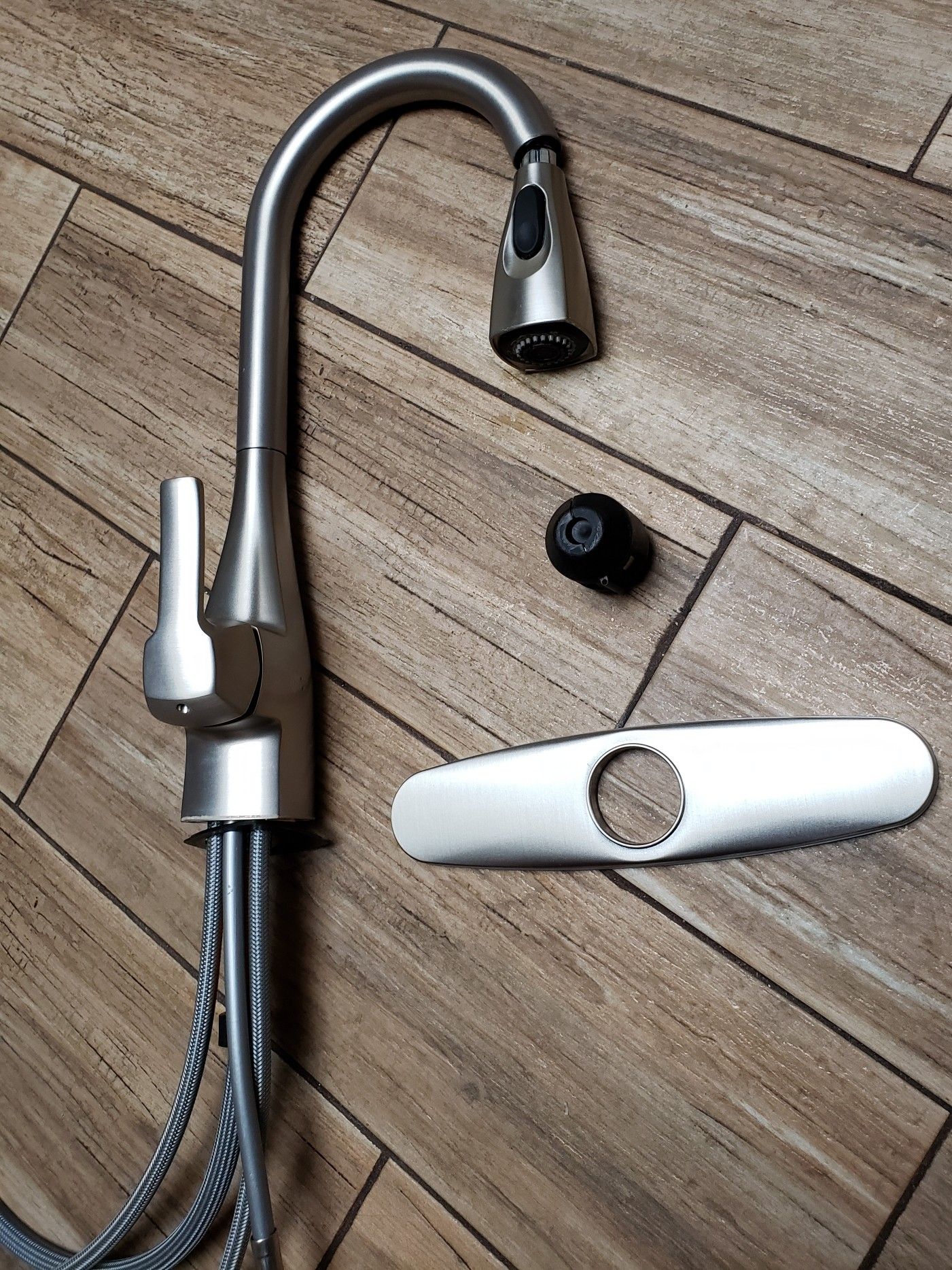 MOEN Kitchen Sink Faucet Kiran Spot Resist Stainless OneHandle High Arc Pulldown Kitchen Faucet