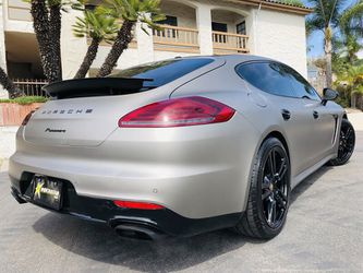 2014 Porsche Panamera Thumbnail
