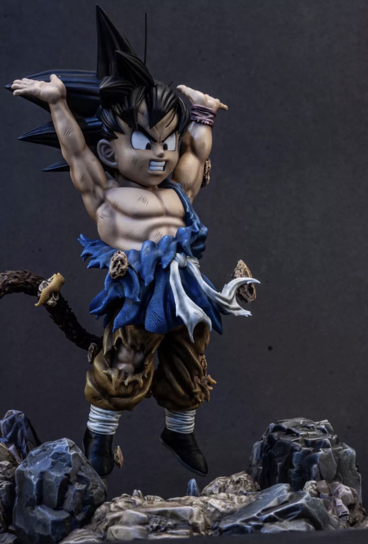 Anime Resin Figures!! Dragonball Z , Attack On Titan