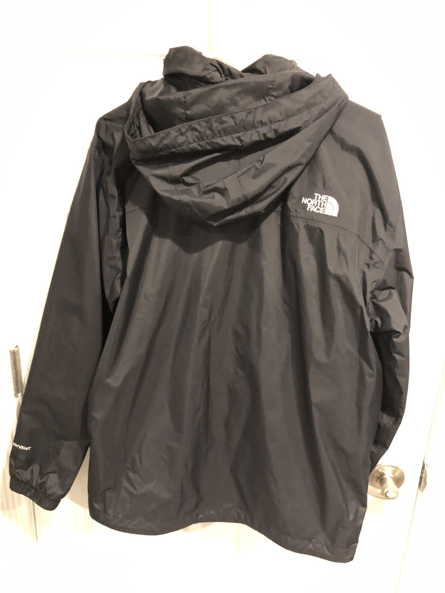 Men’s North Face Hyvent Wind/ Rain Jacket (Medium)