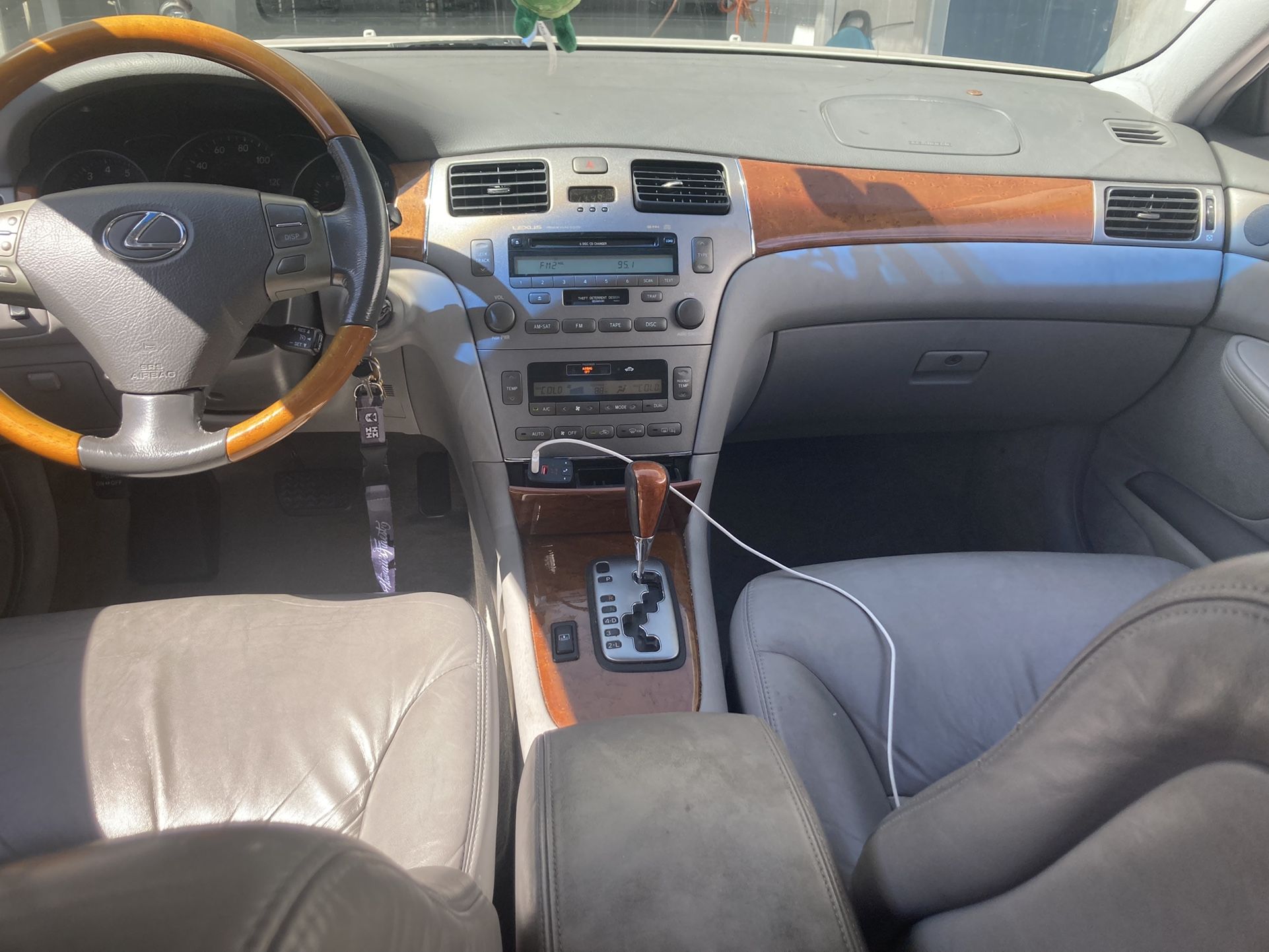 2004 Lexus ES 330