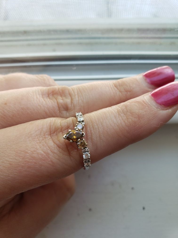 18k white gold tiara engagement ring