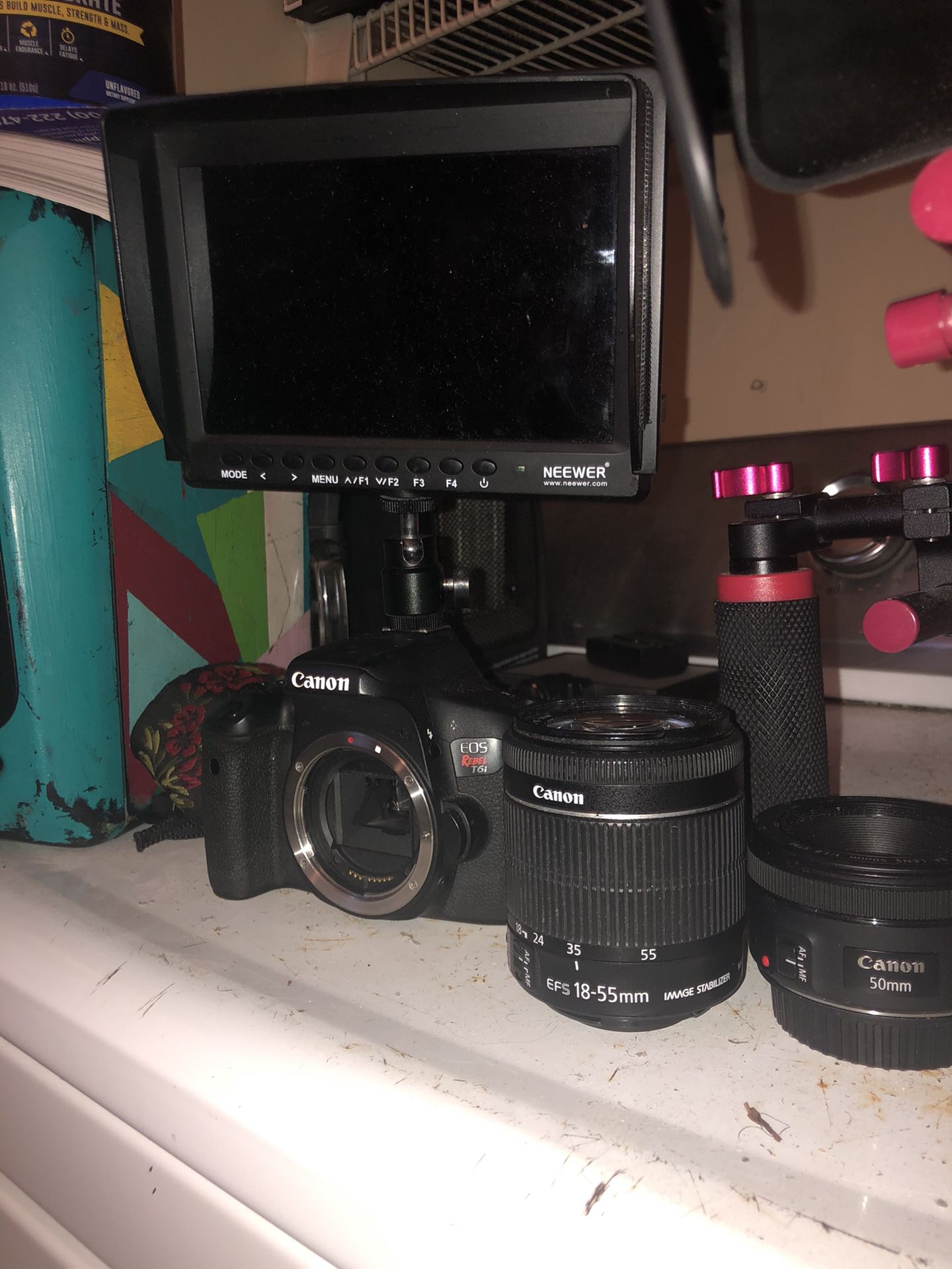 Canon Rebel T6i , canon lens 18-55mm & 50mm , Neewer Monitor, Neewer Stabilizer