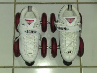 Size 4 Boxer skates with suregrip plates and oversized wheels Thumbnail