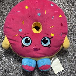 Donut Plushie Toy  Thumbnail