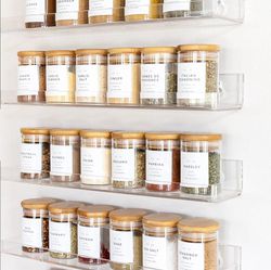 Jars or containers for pantry organization Thumbnail