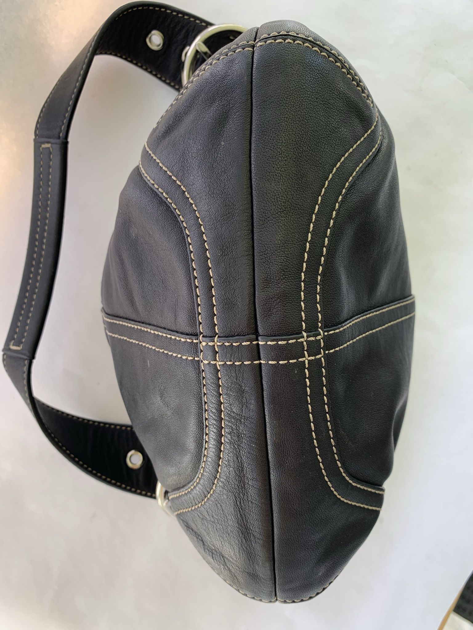 Coach Soho Black Leather Hobo Bag White Stitching Purse Handbag No A05D-9541