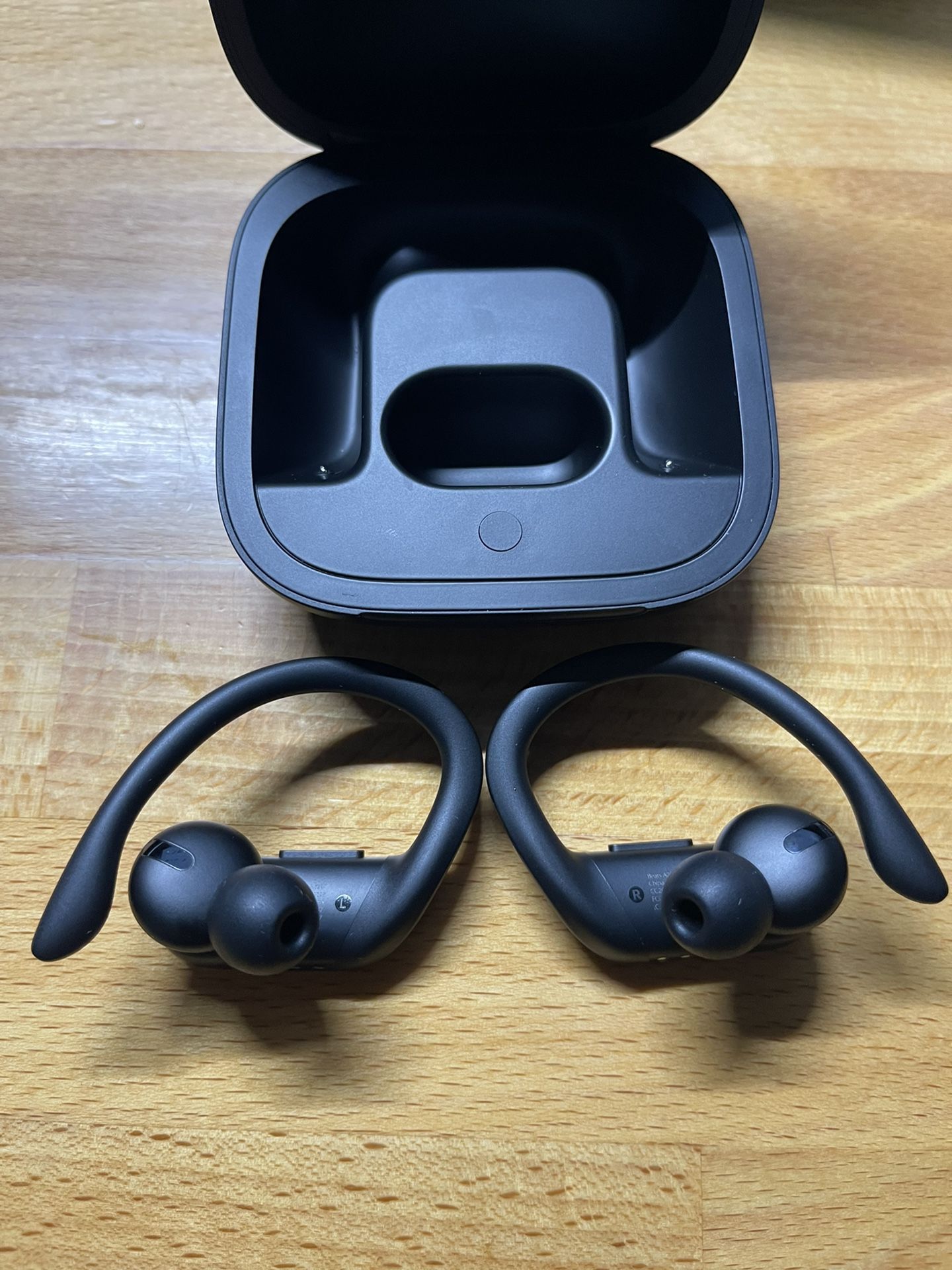 Powerbeats Pro Black Wireless Earphones