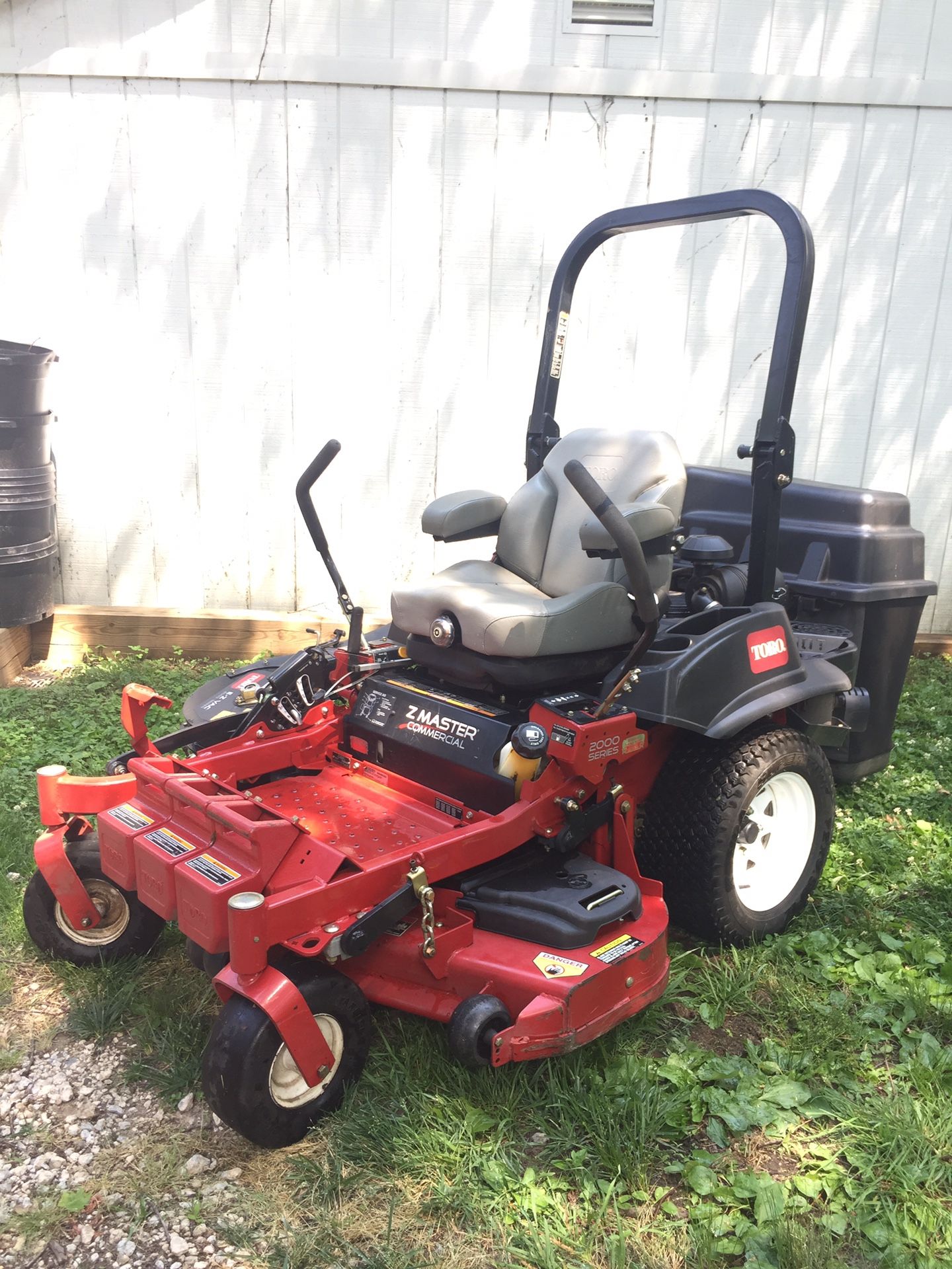 Toro Z Master Commercial Riding Mower 256 Hours for Sale in Greensboro