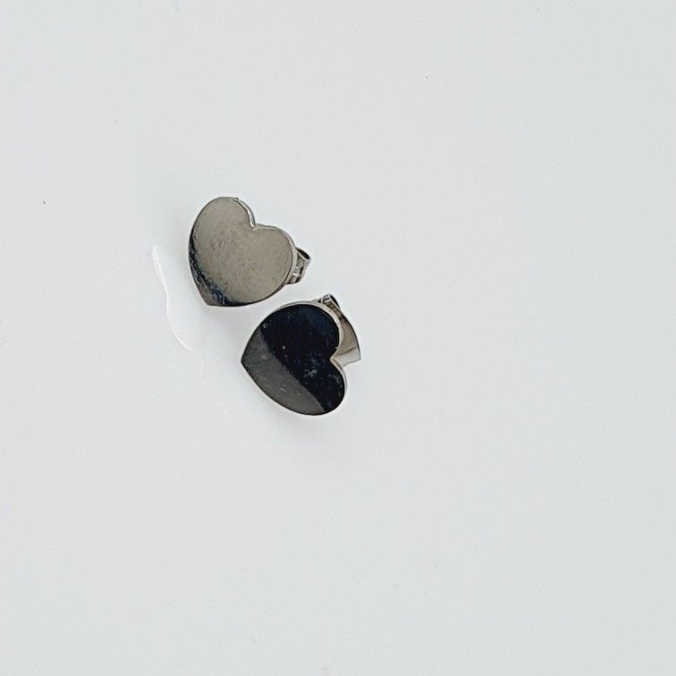 "Trendy Heart Stainless Steel Stud Earrings for Teens Girls/Women, MLN1001GL