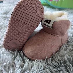 Winter Boots For Toddlers Thumbnail