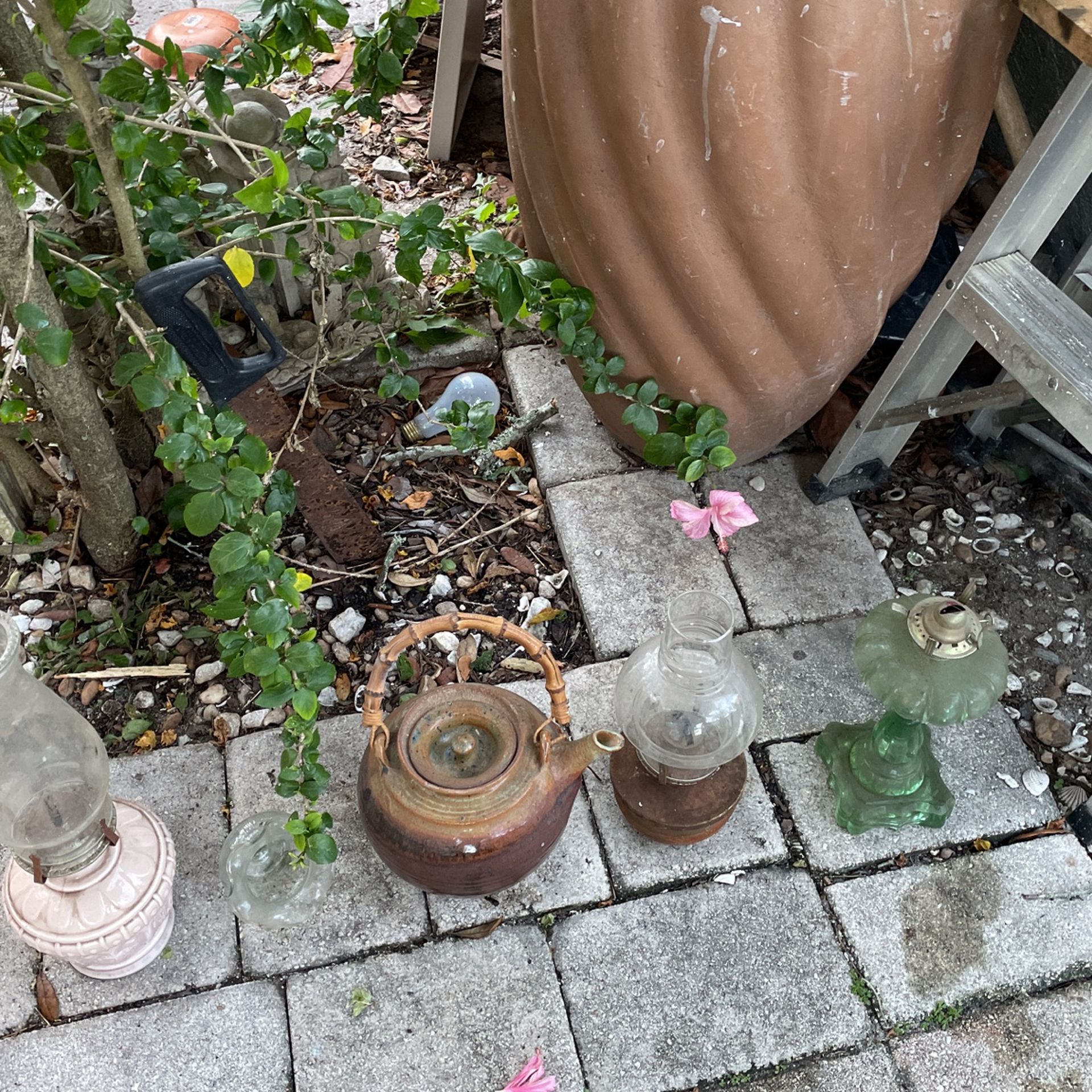 Glass Lanterns With Deference Knickknacks