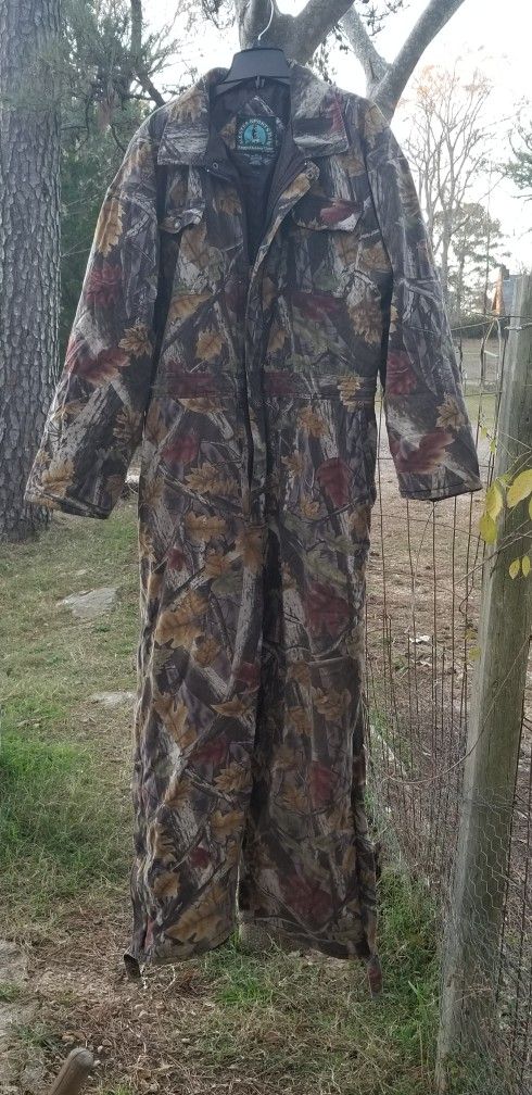 CAMO COVERALLS: (SIZE 2XL) MASTER SPORTSMEN