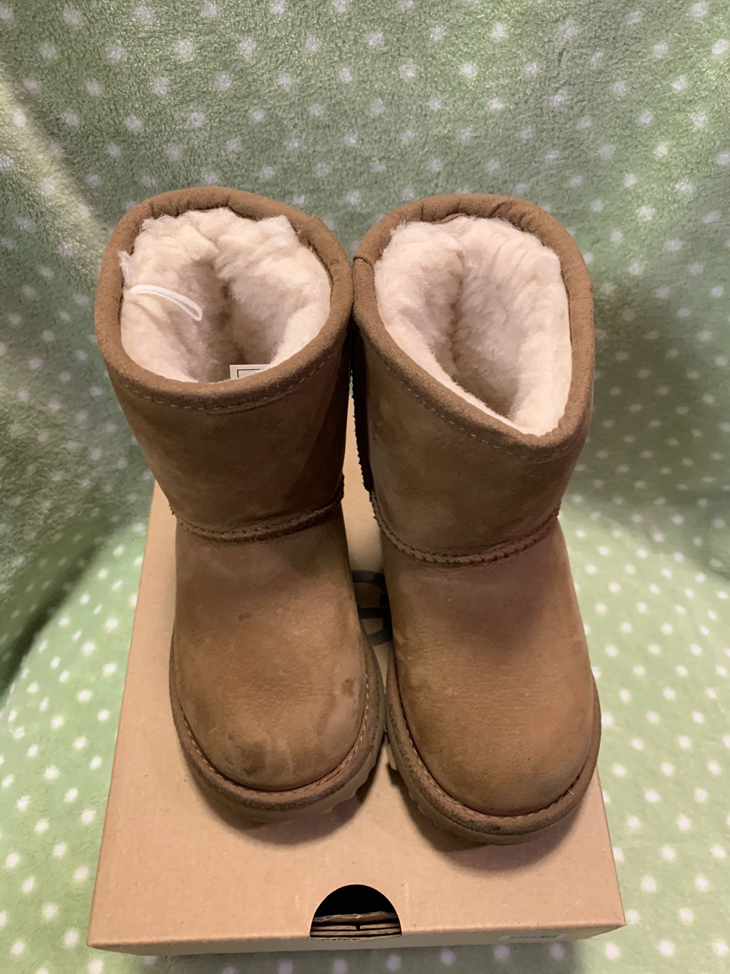 Toddler Ugg boots size 7