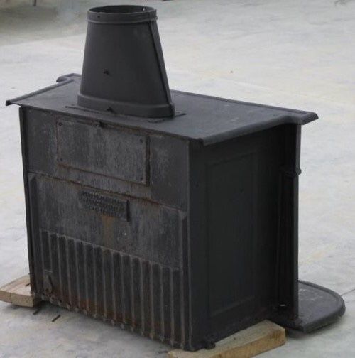 ANTIQUE MONTGOMERY WARD FRANKLIN CAST IRON WOOD BURNING STOVE for Sale