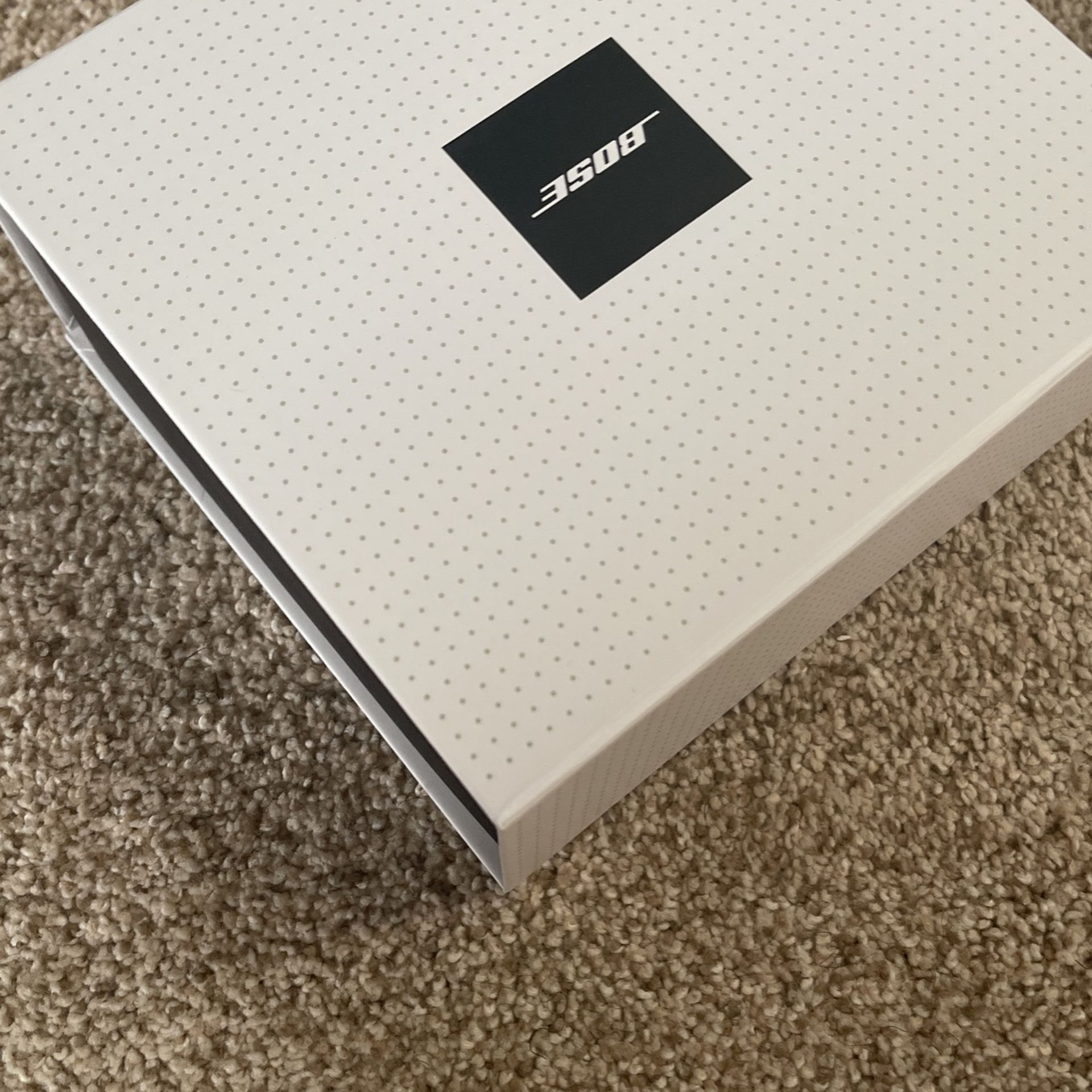 Limited Edition Bose Noise Canceling Comfort Quiet Earbuds