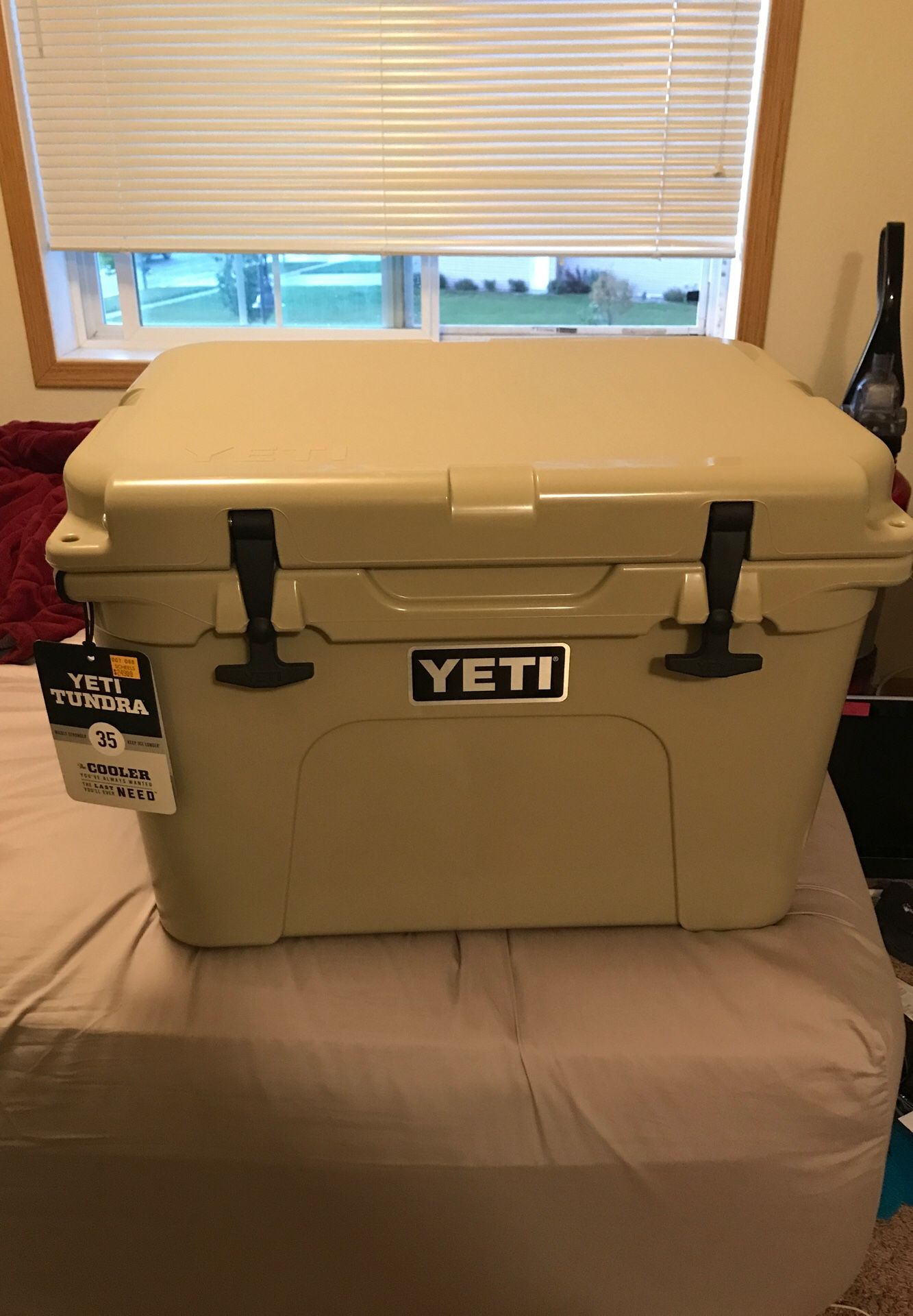 Brand new yeti tundra cooler! Never been used!