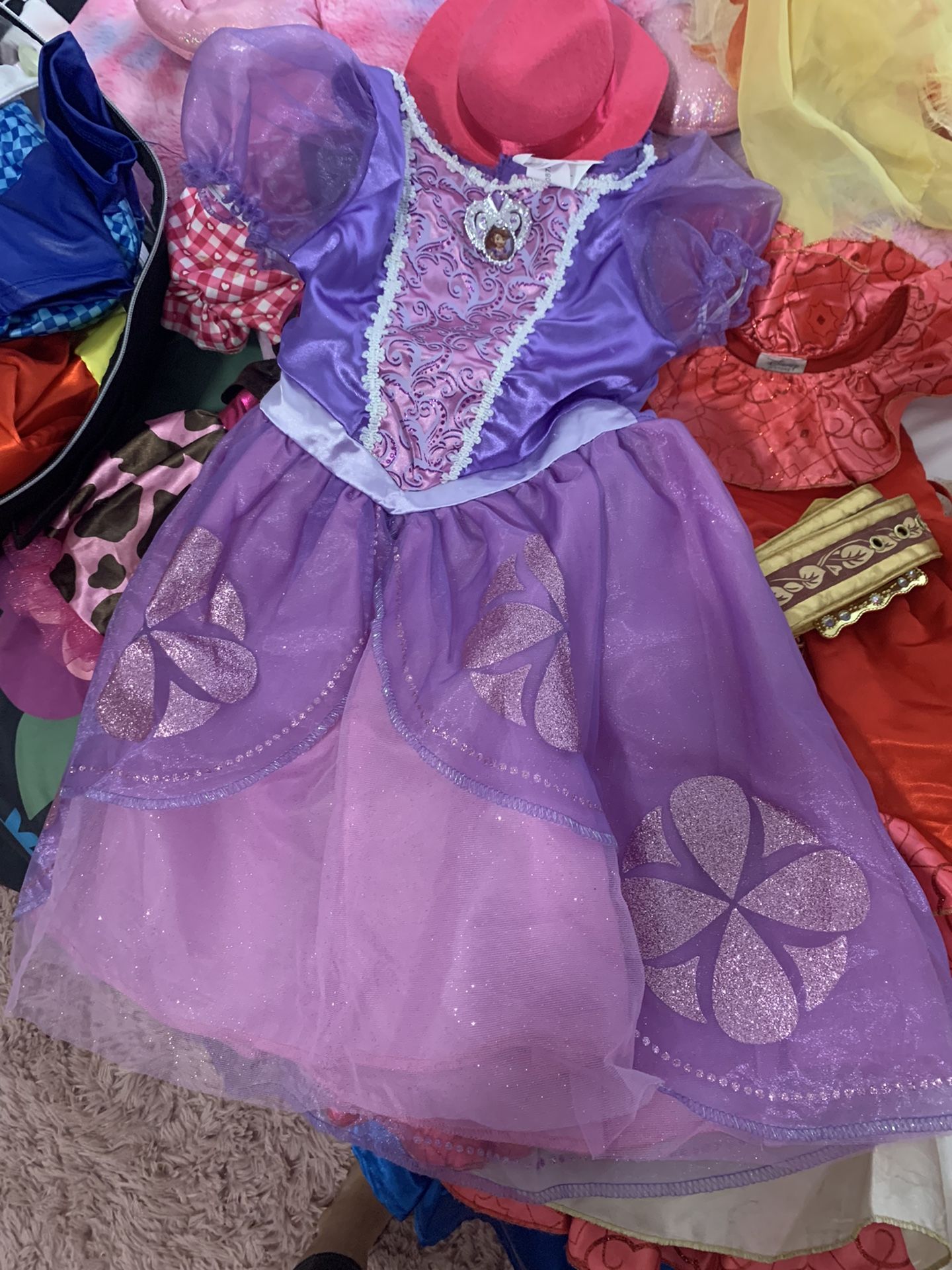 girls costumes ,