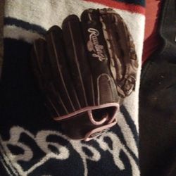 Rangler Baseball Glove For Women Thumbnail