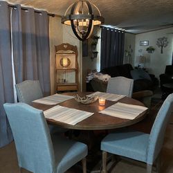Round Dining Room Table Set Thumbnail