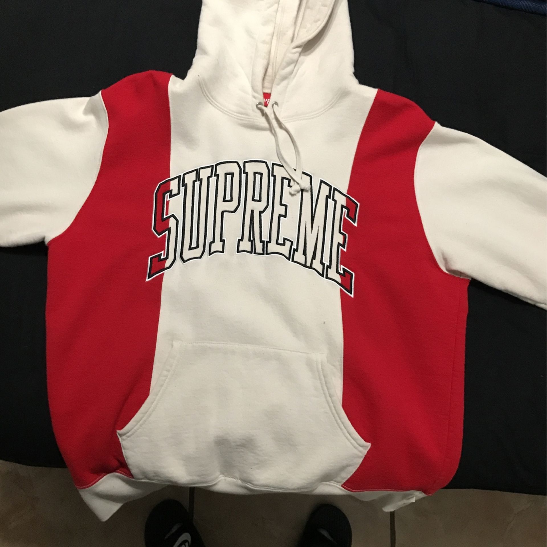 Supreme Hoodie