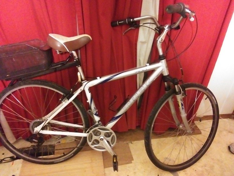 Trek 7100