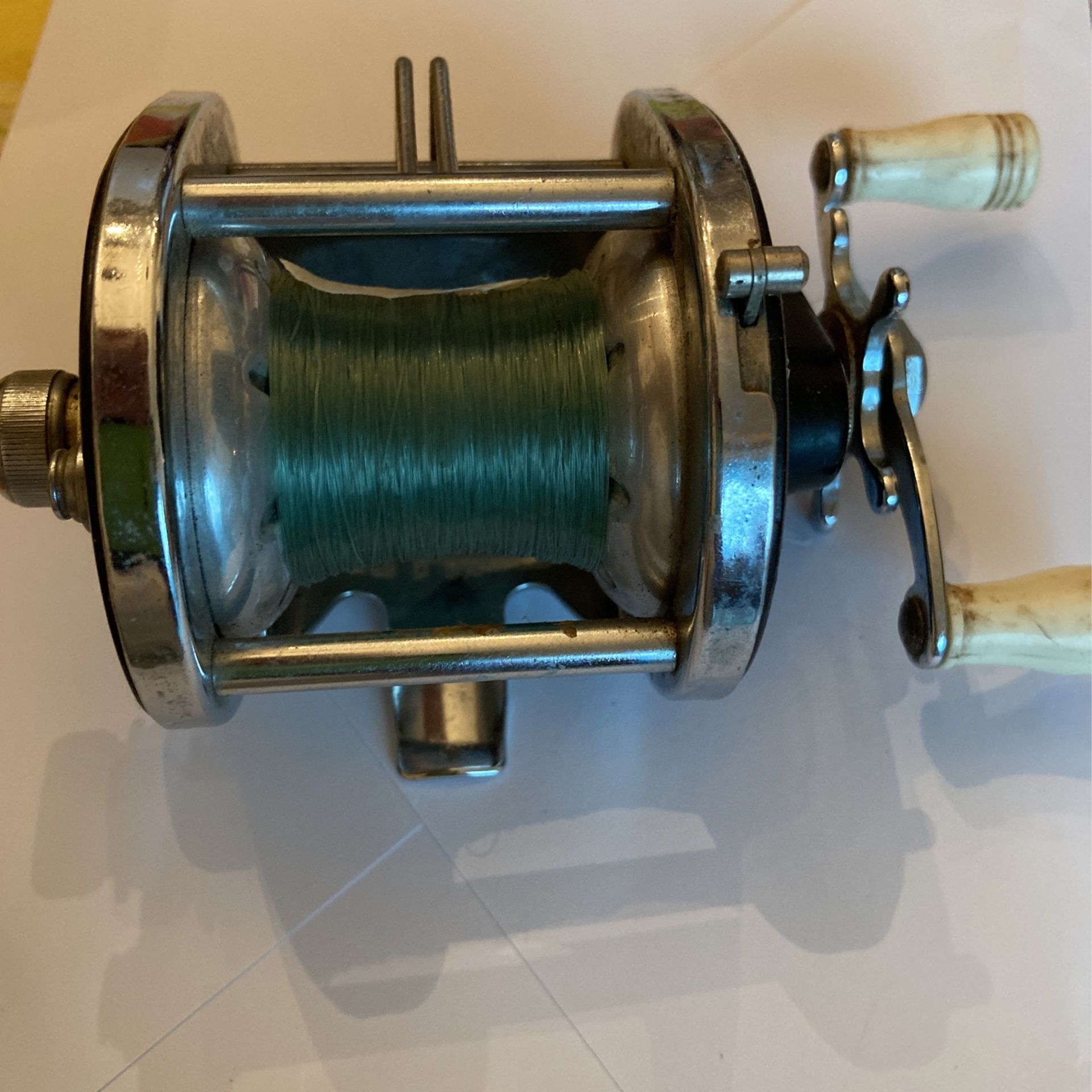 Vintage True Temper Baitcaster Reel 944F