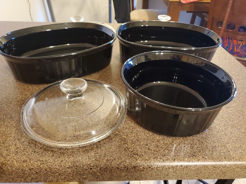 Pyrex baking dishes
